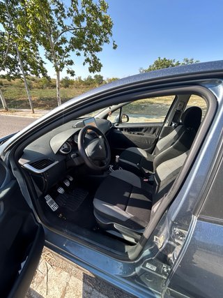 Peugeot 207 1.4 x-line