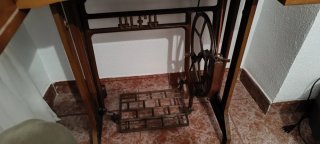 Máquina de coser Alfa de madera