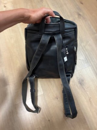 Mochila KB Negra Cuero