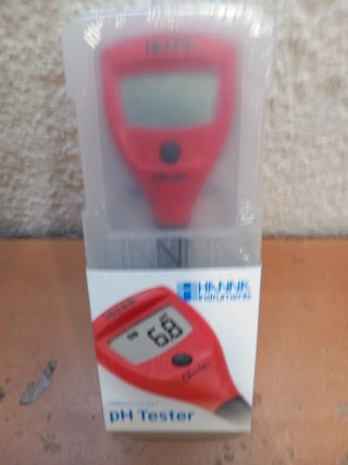 Hanna HI98103 pH Tester