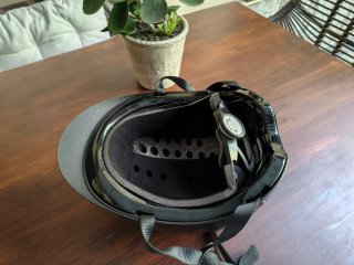 Casco de equitación negro