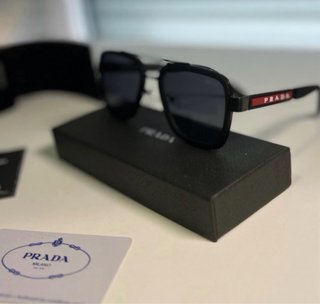 Gafas de sol Prada negras