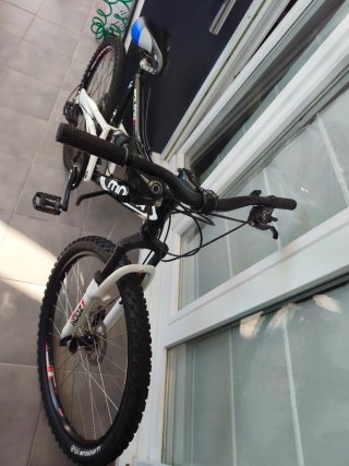 Bicicleta Moma Equinox