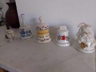Lote 5 campane in ceramica decorate