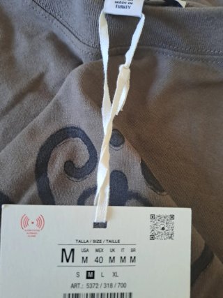 Camiseta Zara x Nanushka