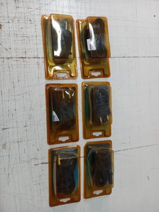 Seis cables de alimentación