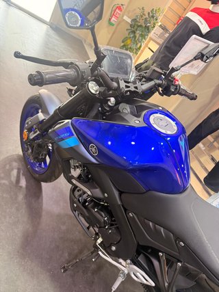 YAMAHA MT 125