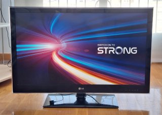 TV LG 37 Plana + dispositivo Strong