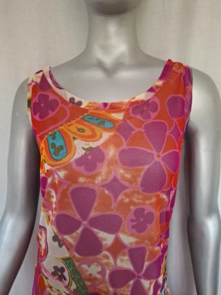 Vestido estampado floral talla 46.