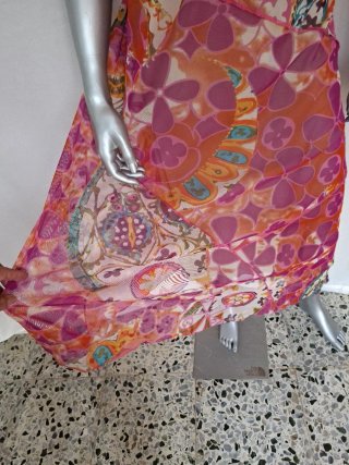 Vestido estampado floral talla 46.
