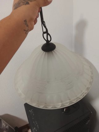 Lámpara colgante de cristal y metal