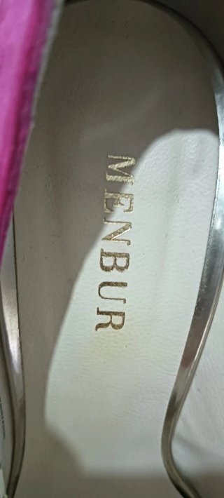 Zapatos de tacón rosa(fucsia )MENBUR