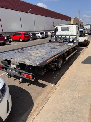 nissan cabstar portacoches
