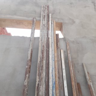Reglas metálicas construcción