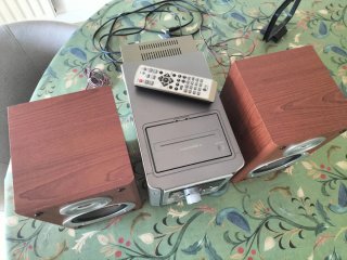 Minicadena LG LX-U251 con altavoces