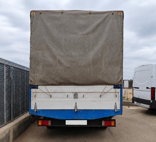 Iveco Daily 35C11 2.8 106CV Caja con lona