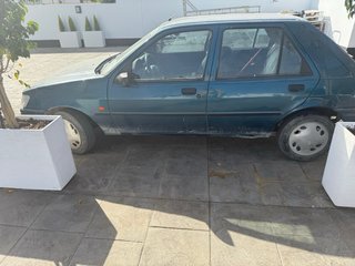Ford Fiesta para arreglar