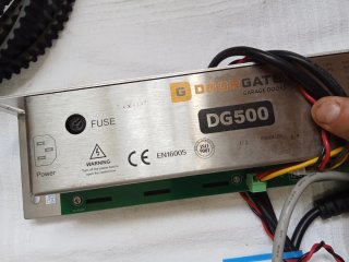Motor puerta corredera DOORGATE (CON ACCESORIOS)