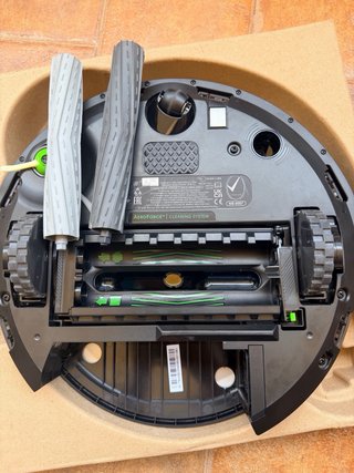 iRobot Roomba Combo i8 Aspirador y Fregasuelos