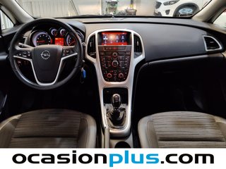 Opel Astra 1.4 Turbo Selective 103 kW (140 CV)