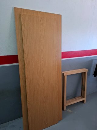 Se vende dos maderas  de 165×48 cm 170×145 cm