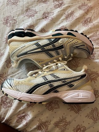 Zapatillas Asics Gel Kayano 14 Beige/Plata