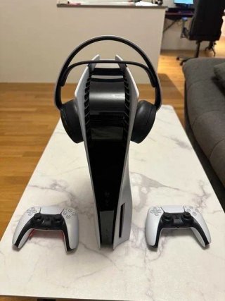PS5 + Juegos TOP + 2 Mandos + Accesorios