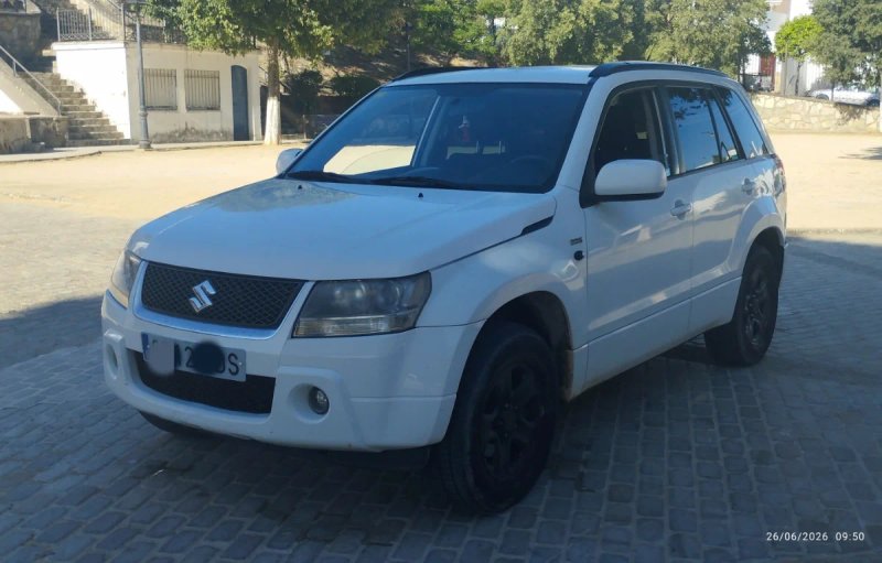 Suzuki Grand Vitara 2008 - foto 1