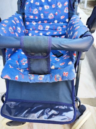 Carrinho de bebé dobrável azul