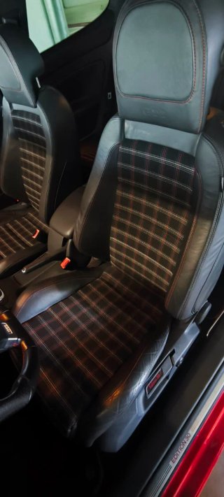 Volkswagen Golf GTI Edition 30