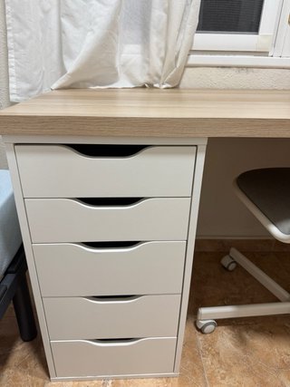 Escritorio Ikea madera y metal 120x60