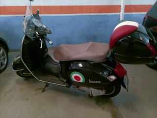 Vespa GT250 ie Negra