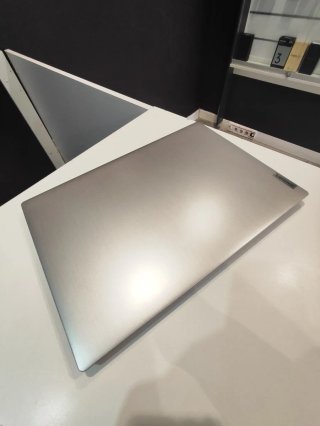 Portátil Lenovo Ideapad 3. En muy buen estado.