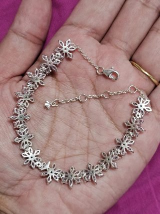 Pulsera  Flores Lila y Circonitas