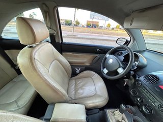 Volkswagen Beetle 2004