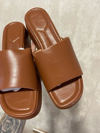 Sandalias cuña marrón talla 39