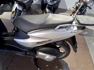 Honda Dylan 125 Plata