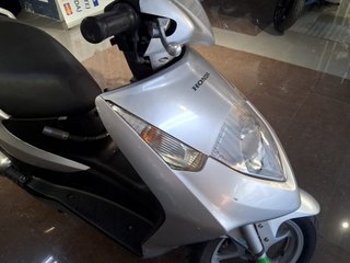 Honda Dylan 125 Plata