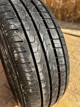 Neumático Pirelli Cinturato P7 205/60 R16 92V
