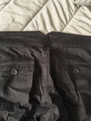 Pantalón corsario negro Stradivarius