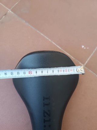 Sillín Fi'zi:k Taiga Negro