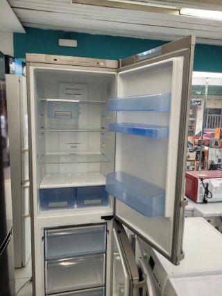 ☆NEVERA MARCA BALAY COMBI NOFROST☆