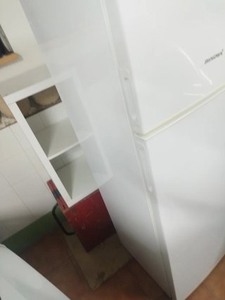 Frigorífico Benavent Blanco.  Salamanca