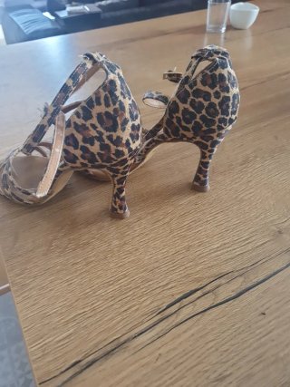 Zapatos de salsa leopardo talla 38