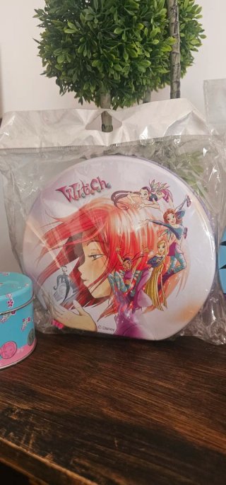 Lote Merchandising Brujas W.I.T.C.H.