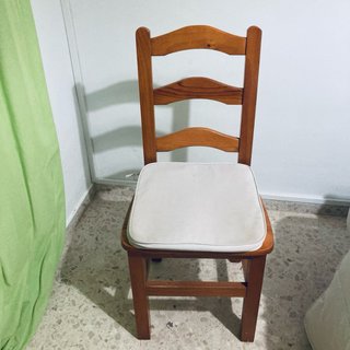 Escritorio de madera rustico  con silla incluida