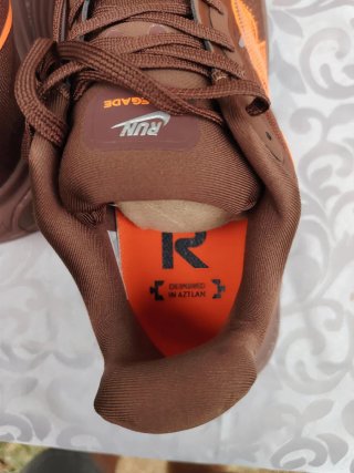 Nike Vomero Premium X Renegade Marroni Taglia 42