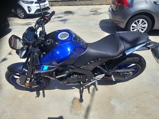 YAMAHA MT125