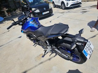 YAMAHA MT125