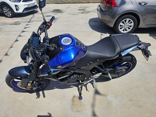 YAMAHA MT125